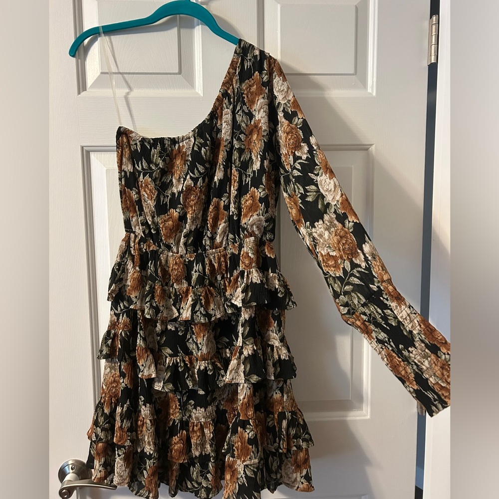 Floral One-Shoulder Ruffle Dress - Picture 3 of 4